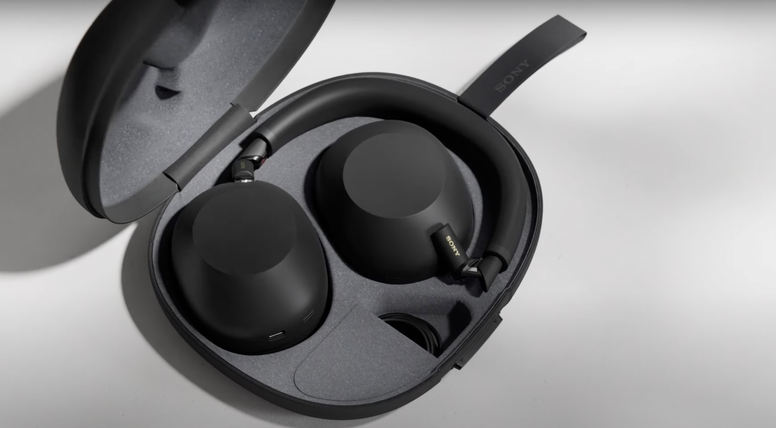 sony-wh1000m6-case